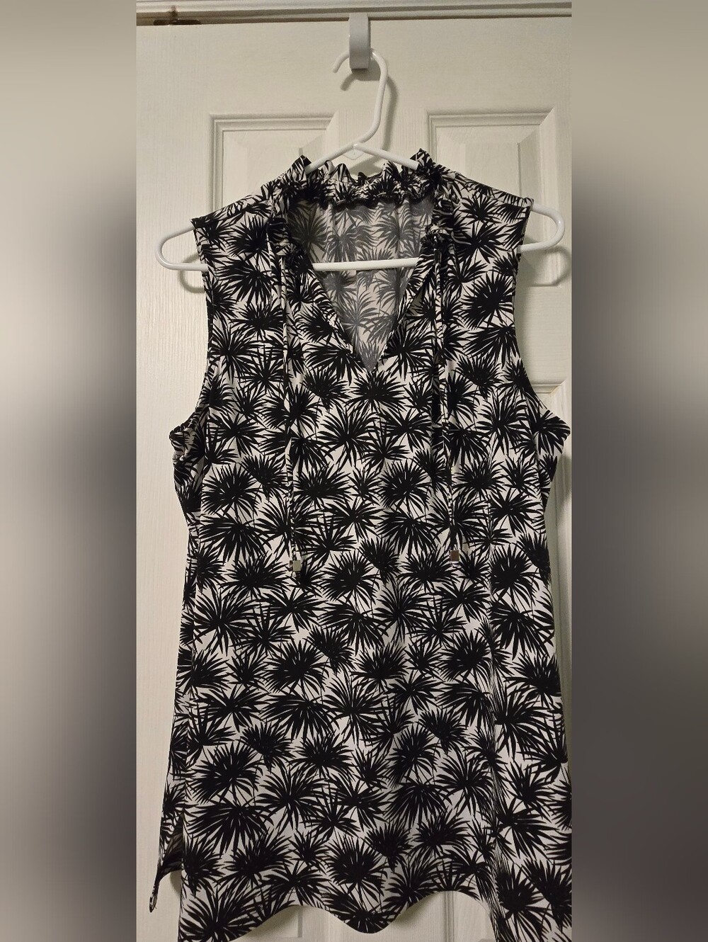 Michael Kors Tropical Top, Size Large - Picture 3 of 6